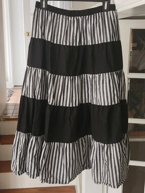 Who What Wear Black and White Striped Tiered Midi Skirt